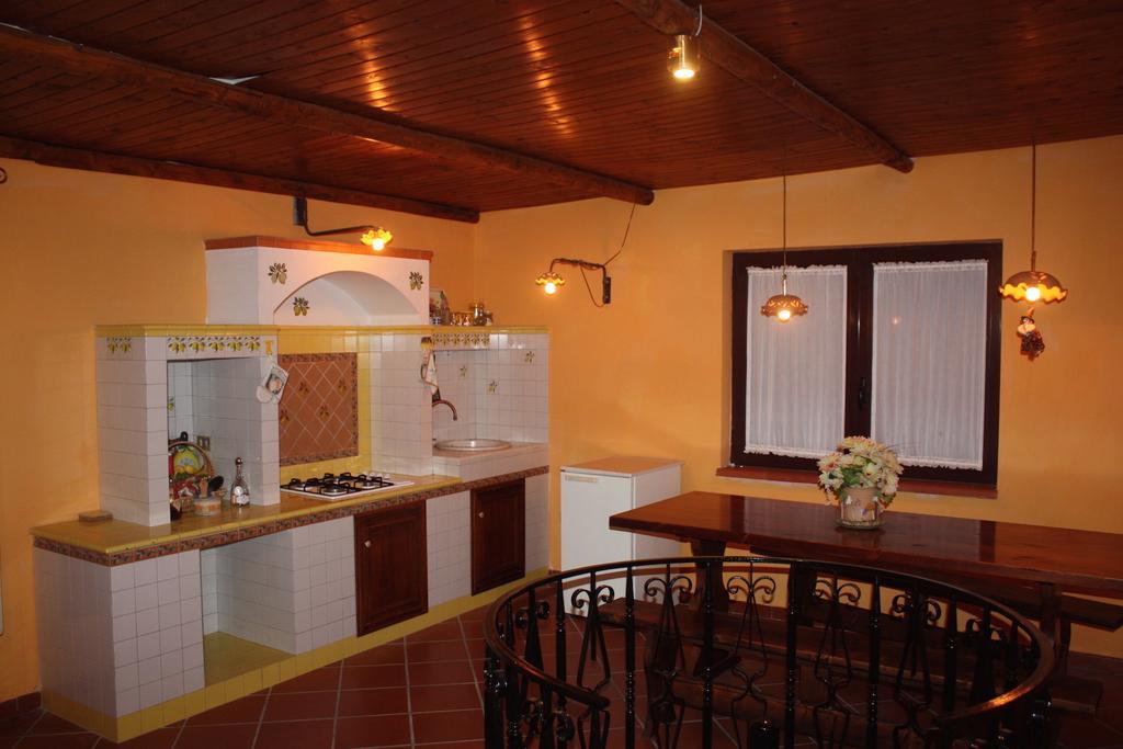 Villa Delle Camelie Gragnano Room photo